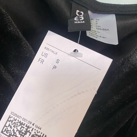 3 for $30 NWT H&M Velour Corset Style Top - Picture 15 of 15